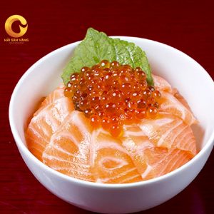 trứng cá hồi sashimi