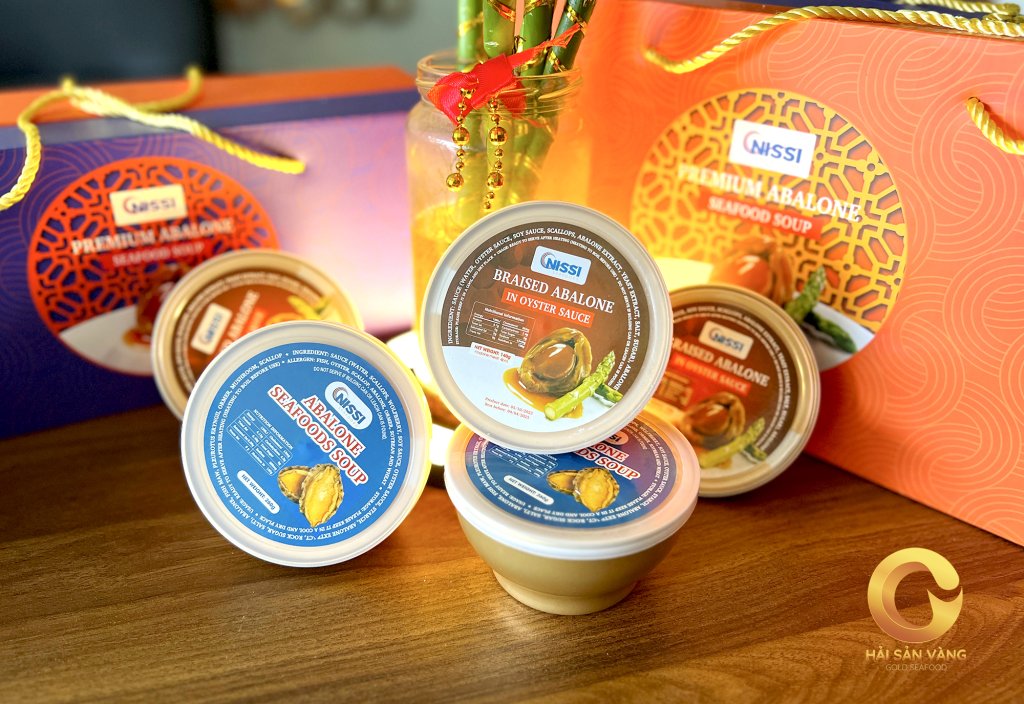 Soup chén vàng bào ngư hải sản