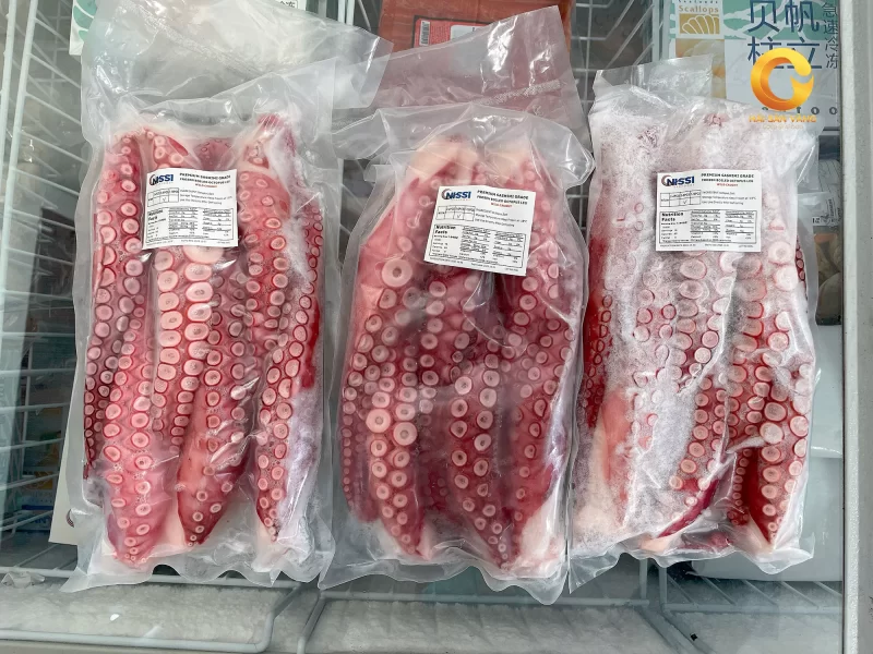 Chân tuộc cao cấp